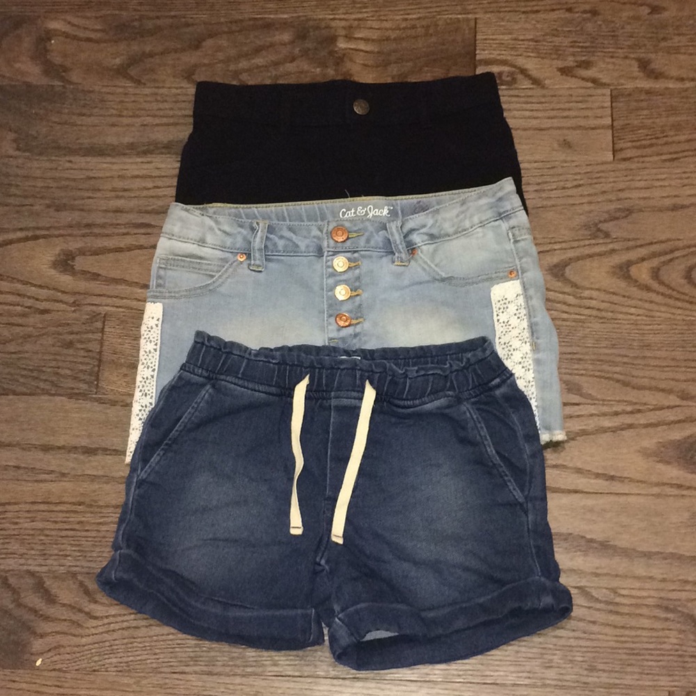 3 Pairs of Girls shorts